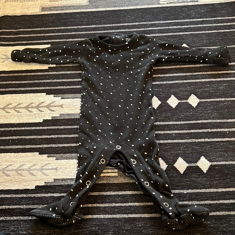 L’ovedbaby Onesie- 0-3 Months